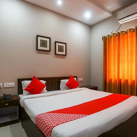 Oyo 61586 Hotel Narmada Bhavan プリ エクステリア 写真