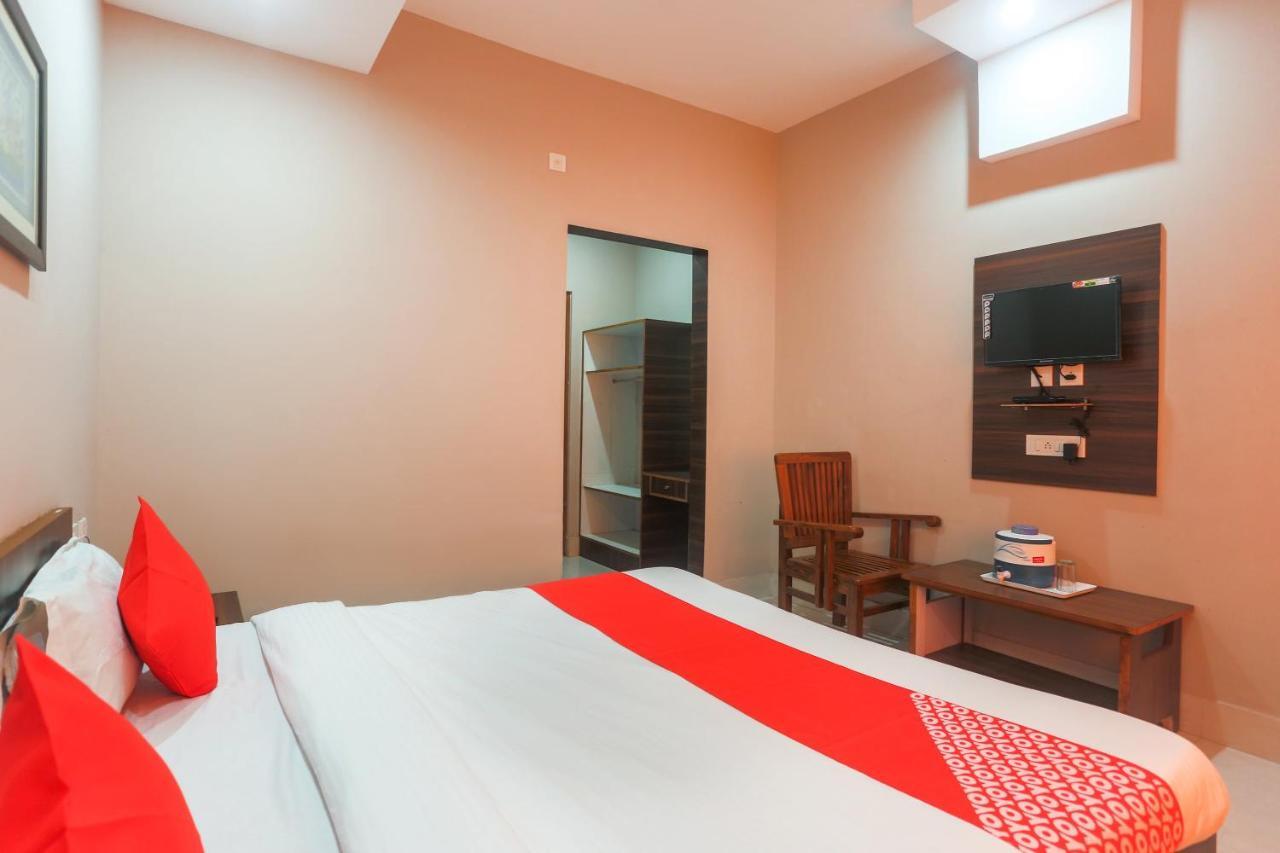 Oyo 61586 Hotel Narmada Bhavan プリ エクステリア 写真