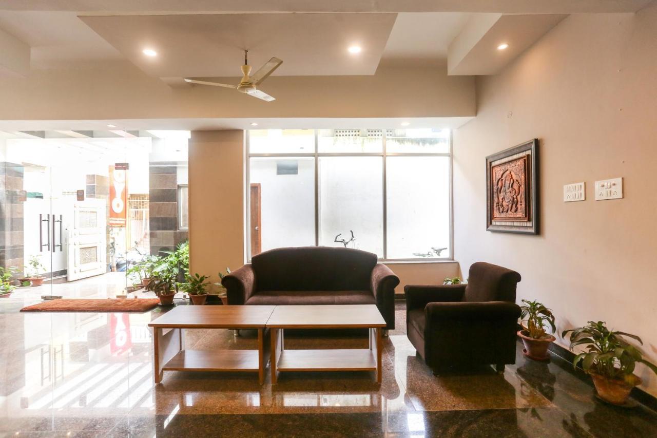 Oyo 61586 Hotel Narmada Bhavan プリ エクステリア 写真