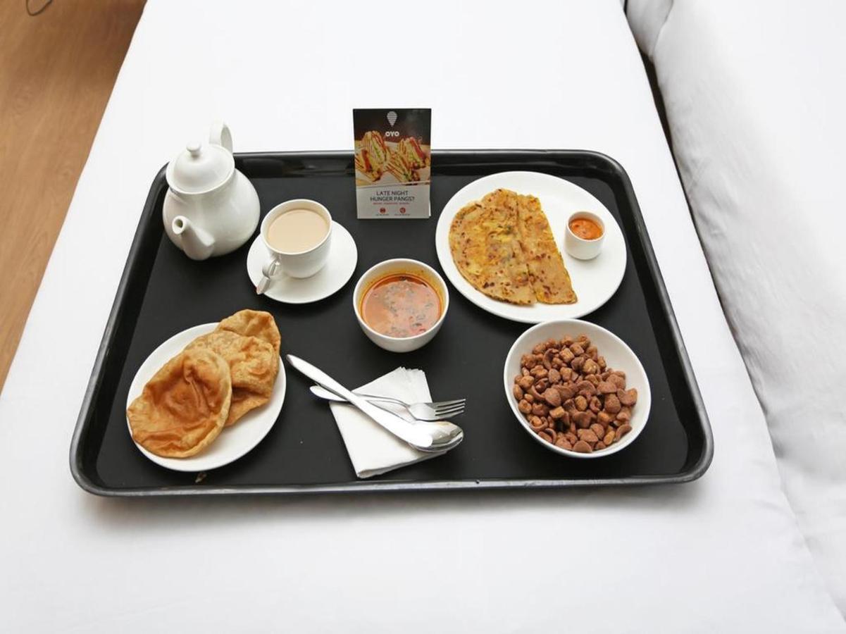 Oyo 61586 Hotel Narmada Bhavan プリ エクステリア 写真